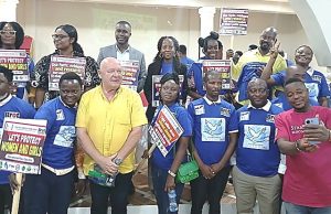 Platform guests and some participant of the CPS, IDP celebration